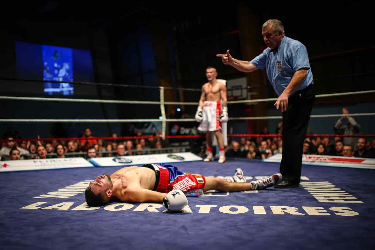 boxer_knocked_out_cold